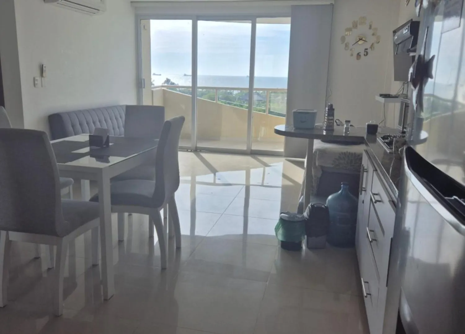 Apartamento Amplio Con Vista Al Mar En Sector Bello Horizonte Santa Marta  0*, Santa Marta (Magdalena)